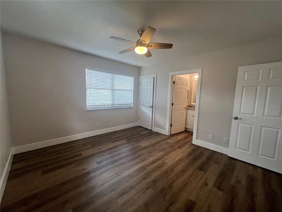 For Rent: $1,700 (2 beds, 2 baths, 990 Square Feet)