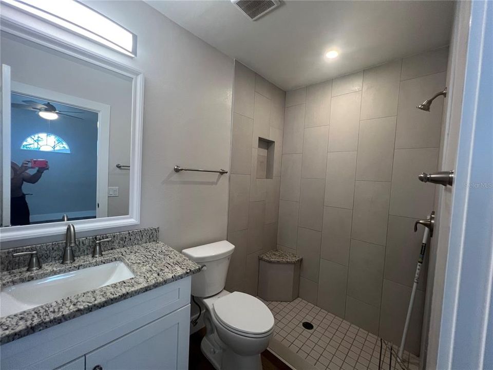 For Rent: $1,700 (2 beds, 2 baths, 990 Square Feet)