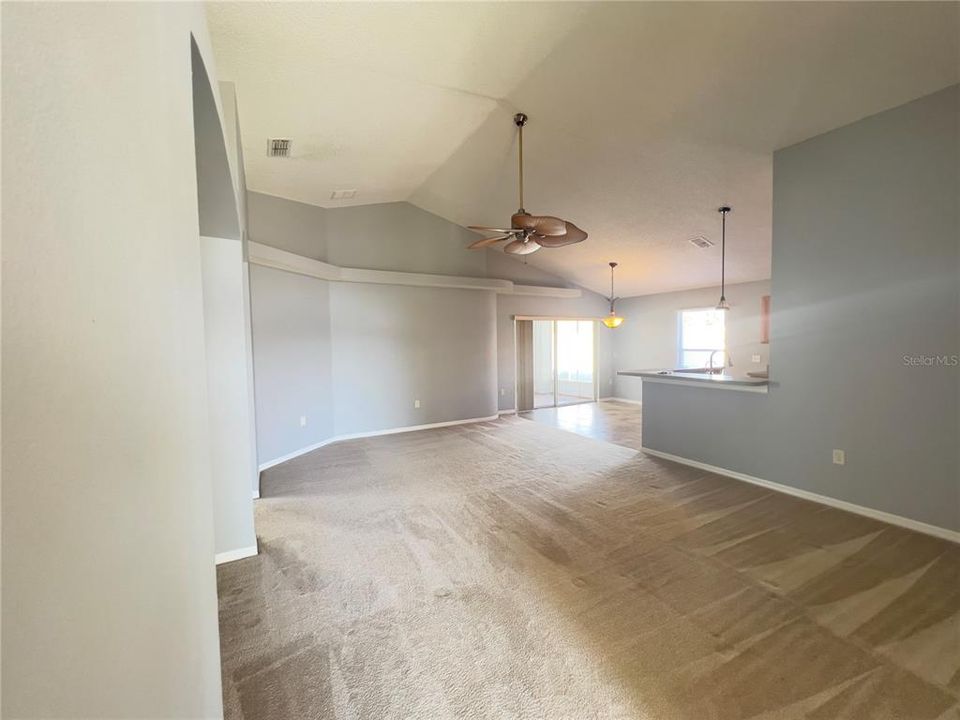 For Rent: $1,995 (3 beds, 2 baths, 1326 Square Feet)