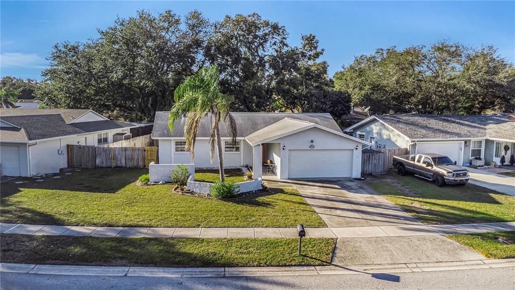 For Sale: $500,000 (3 beds, 2 baths, 1457 Square Feet)