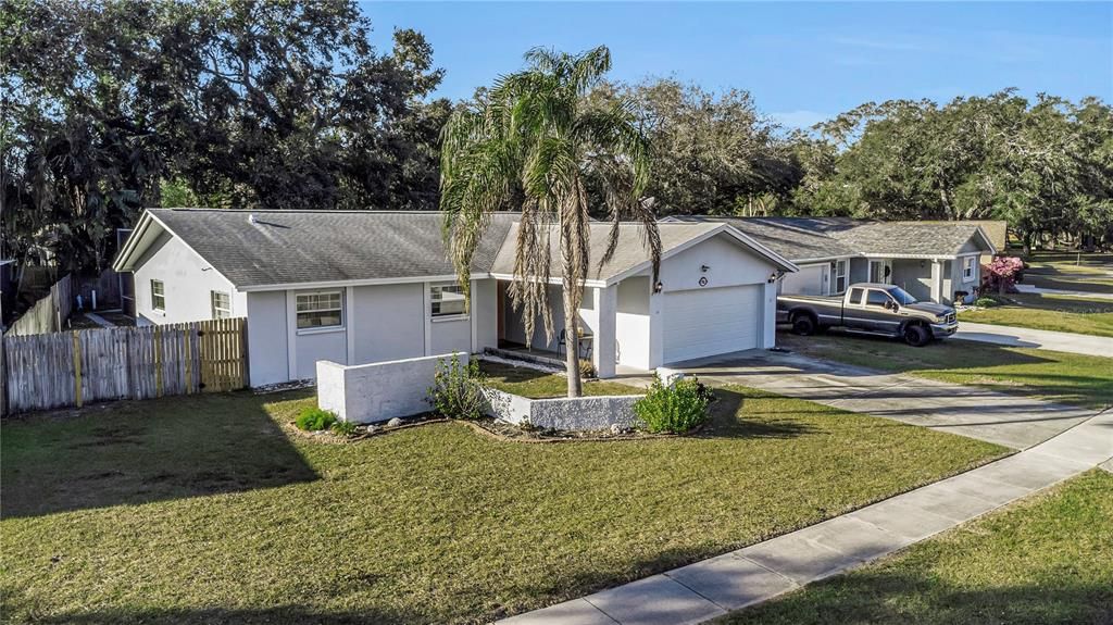 For Sale: $500,000 (3 beds, 2 baths, 1457 Square Feet)