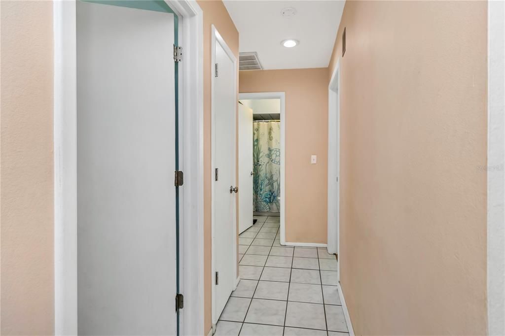 For Sale: $500,000 (3 beds, 2 baths, 1457 Square Feet)