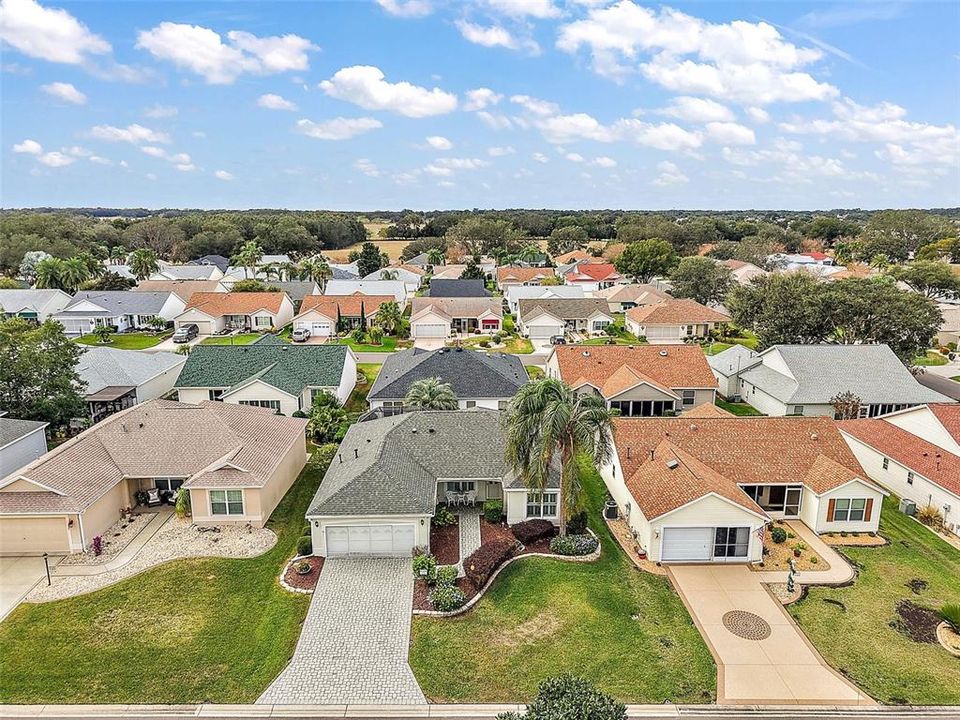 For Sale: $394,900 (3 beds, 2 baths, 1404 Square Feet)