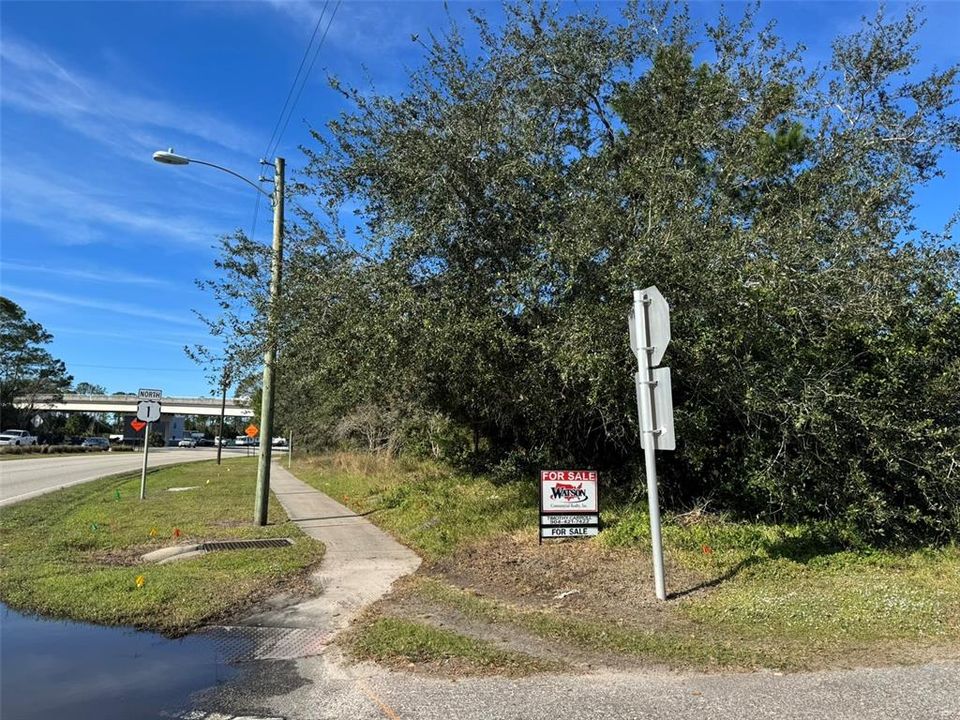 Looking north on US-1