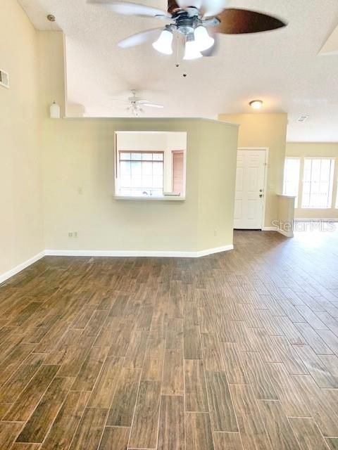 For Rent: $2,595 (3 beds, 2 baths, 1655 Square Feet)