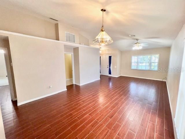 For Rent: $2,995 (3 beds, 2 baths, 2042 Square Feet)