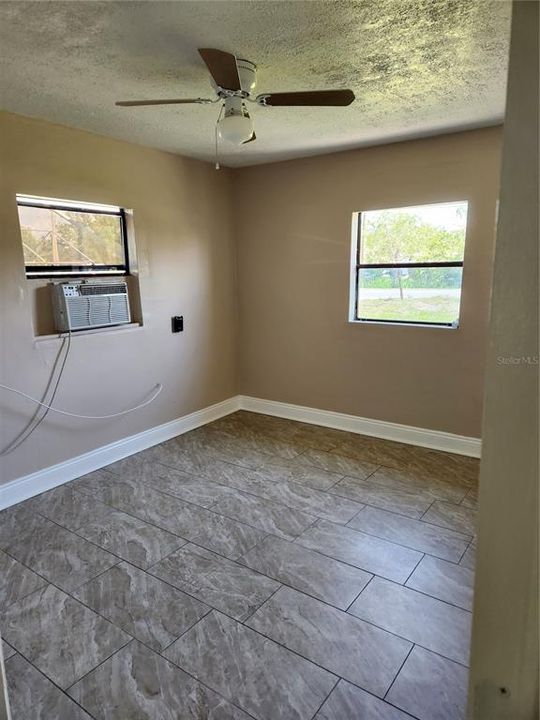 For Rent: $1,500 (2 beds, 1 baths, 672 Square Feet)