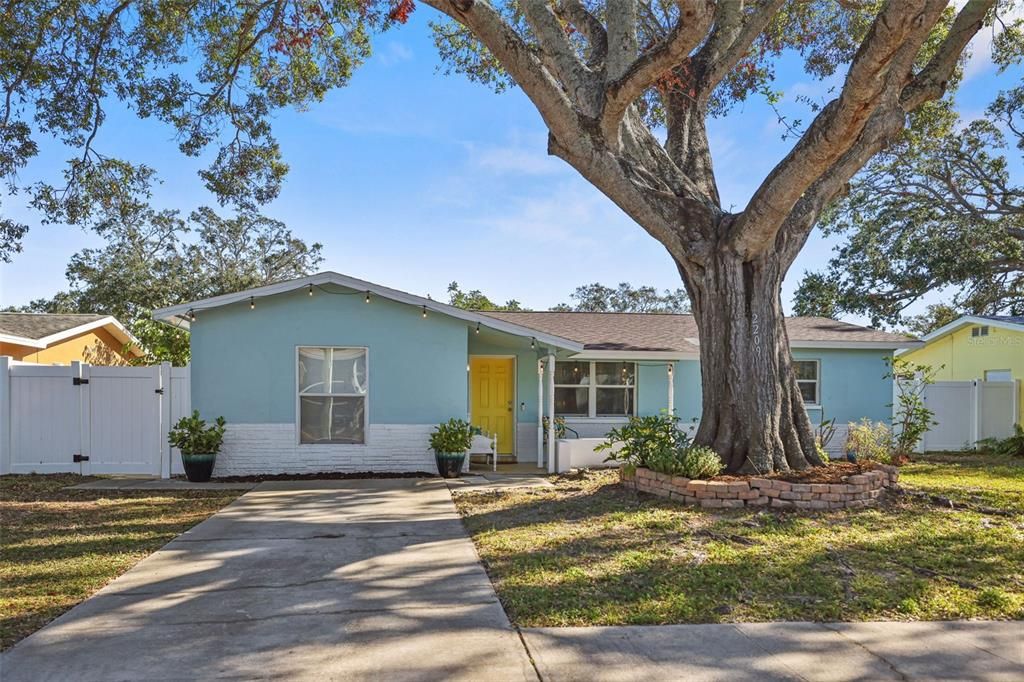 For Sale: $420,000 (3 beds, 2 baths, 1336 Square Feet)