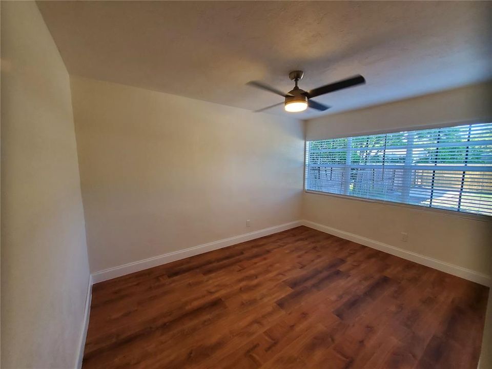 For Sale: $265,000 (3 beds, 1 baths, 1032 Square Feet)