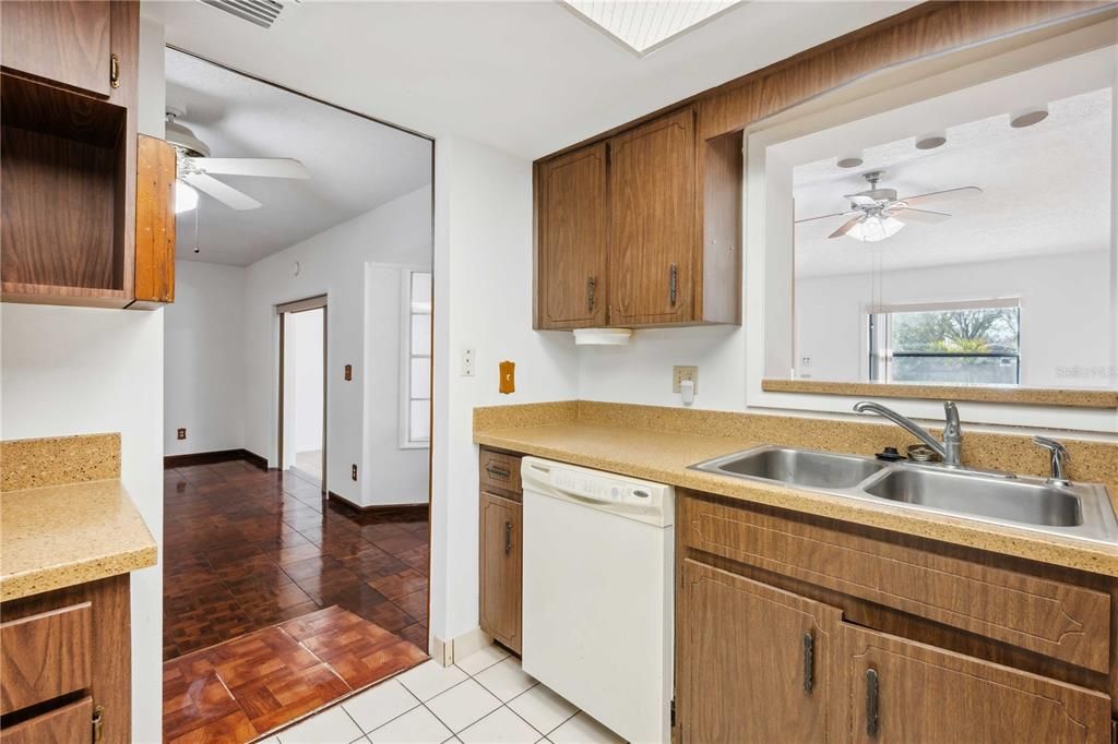 Active With Contract: $342,500 (4 beds, 3 baths, 2114 Square Feet)