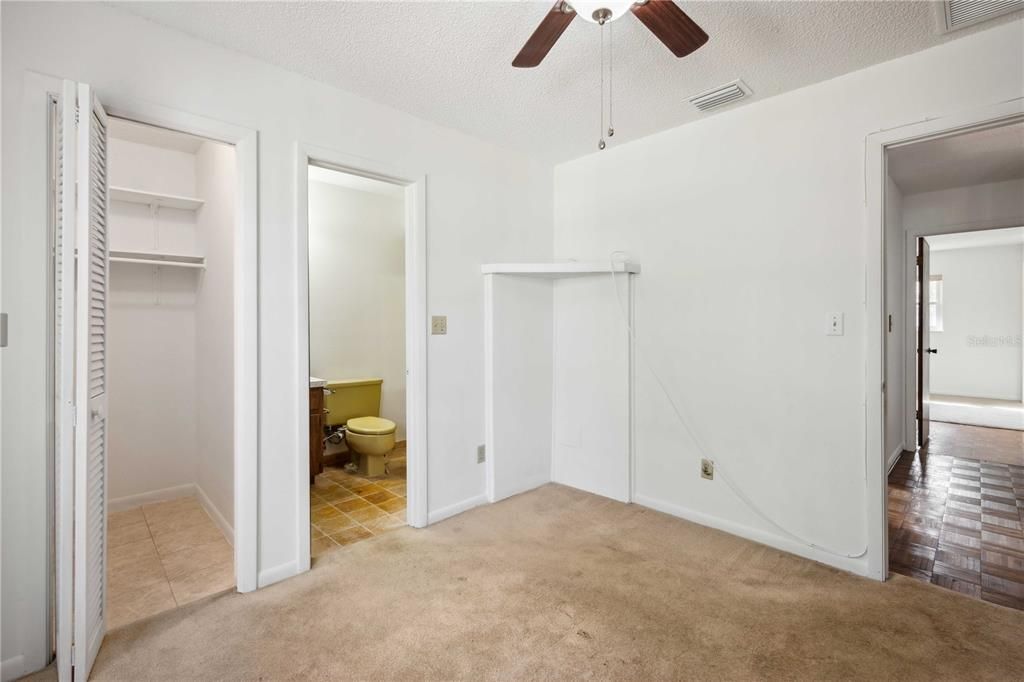 Active With Contract: $342,500 (4 beds, 3 baths, 2114 Square Feet)