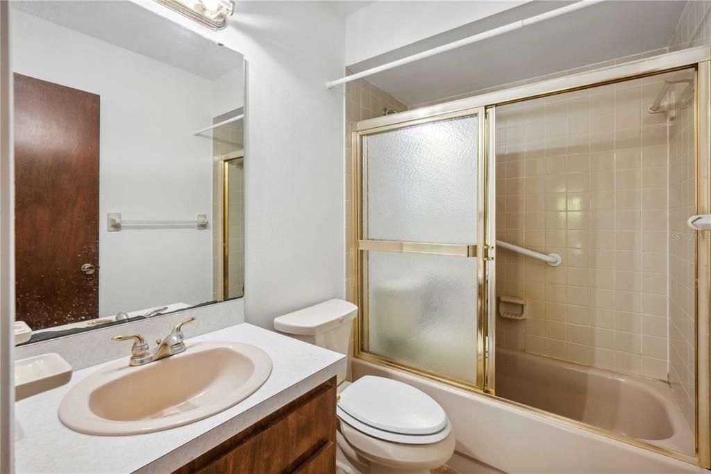 Active With Contract: $342,500 (4 beds, 3 baths, 2114 Square Feet)