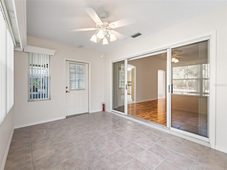 For Sale: $357,500 (3 beds, 2 baths, 2040 Square Feet)