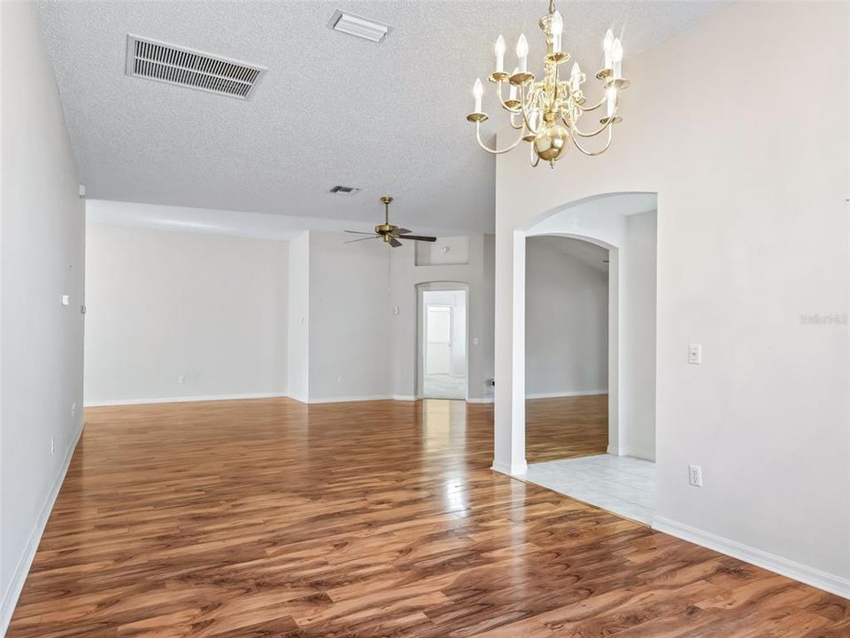 For Sale: $357,500 (3 beds, 2 baths, 2040 Square Feet)