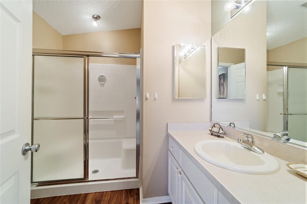 For Sale: $269,950 (2 beds, 2 baths, 1156 Square Feet)