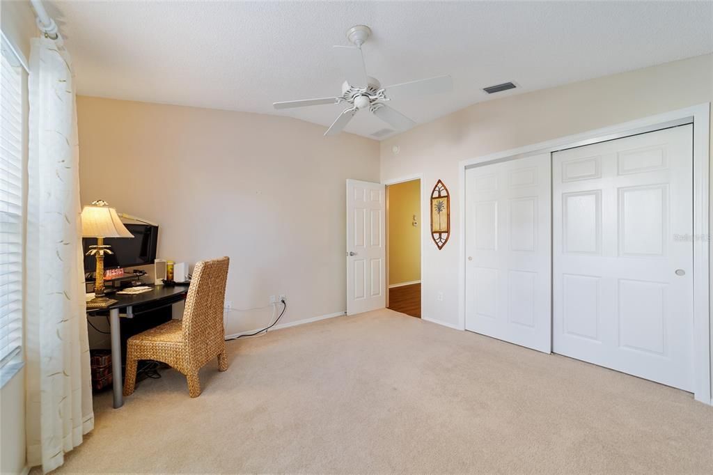 For Sale: $269,950 (2 beds, 2 baths, 1156 Square Feet)