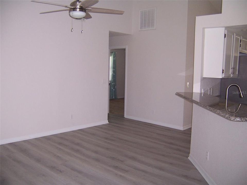 For Rent: $2,400 (3 beds, 2 baths, 2198 Square Feet)