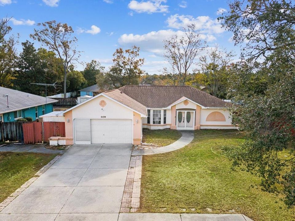 For Sale: $265,000 (3 beds, 2 baths, 1467 Square Feet)