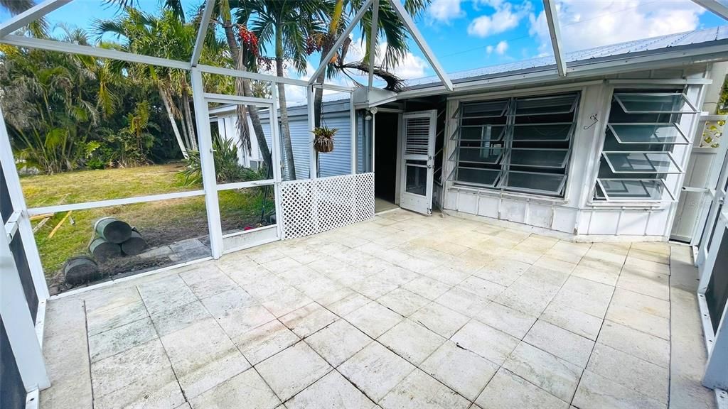 Screened-in Patio