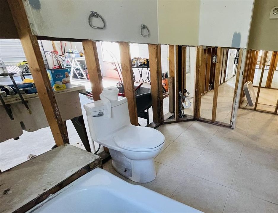 2nd Bathroom