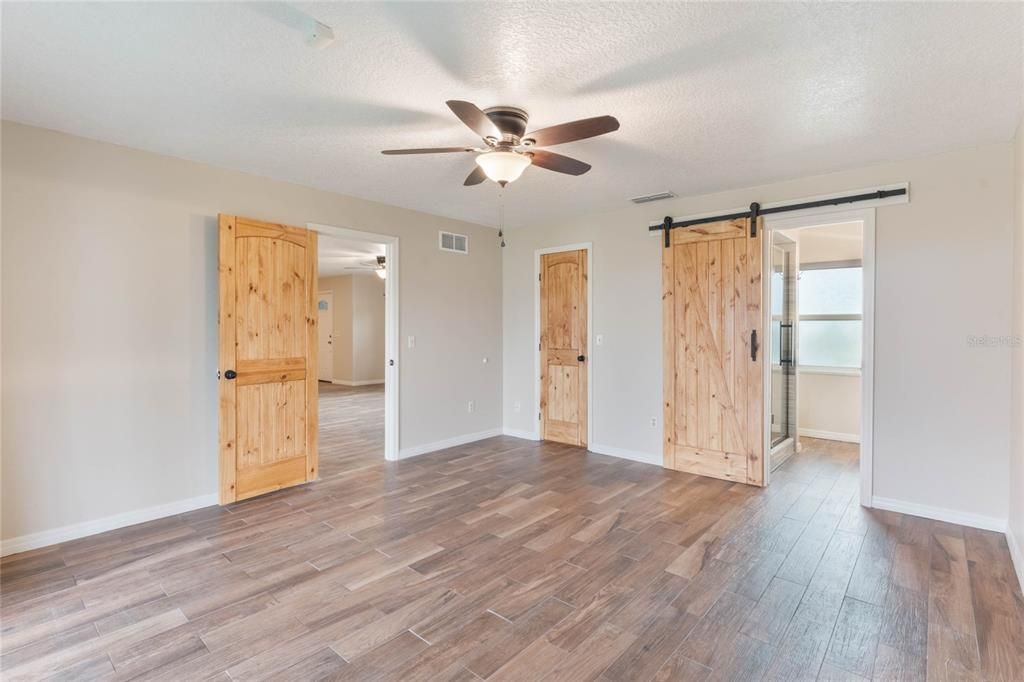 For Sale: $374,900 (3 beds, 2 baths, 1820 Square Feet)