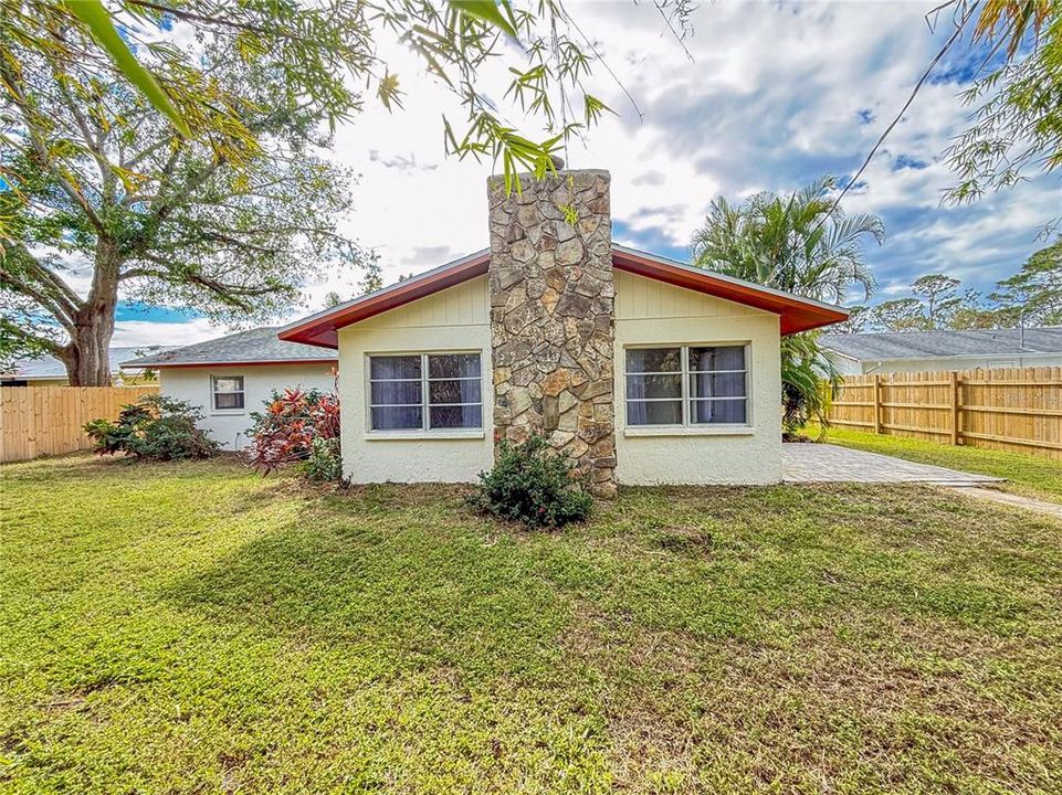 For Sale: $479,000 (3 beds, 2 baths, 2241 Square Feet)