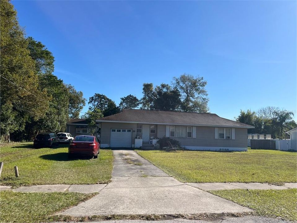 For Sale: $263,000 (3 beds, 2 baths, 1197 Square Feet)