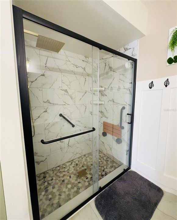 ENSUITE MASTER SHOWER