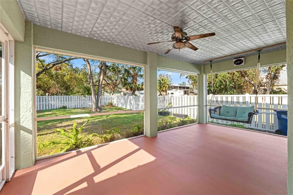 Rear screened in porch