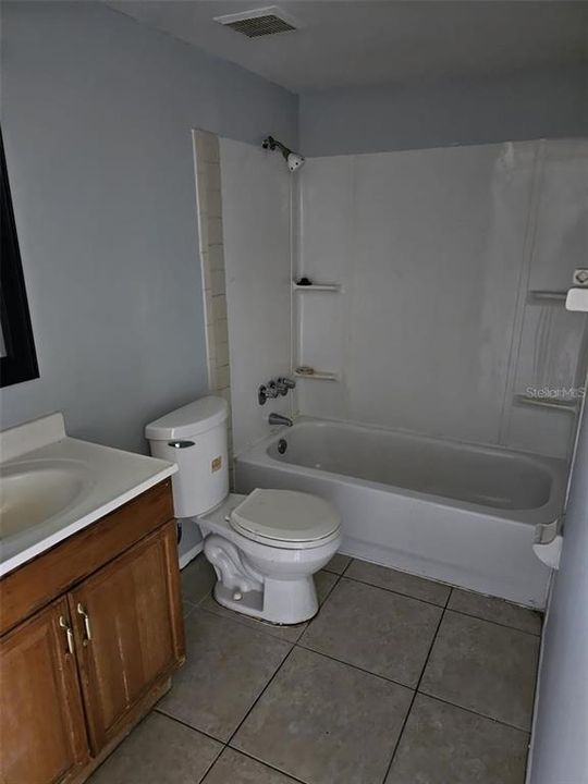 For Sale: $126,500 (1 beds, 1 baths, 742 Square Feet)