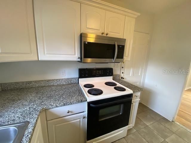 For Rent: $1,989 (2 beds, 2 baths, 1100 Square Feet)