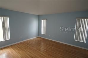 For Rent: $2,100 (3 beds, 2 baths, 1808 Square Feet)