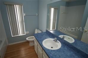 For Rent: $2,100 (3 beds, 2 baths, 1808 Square Feet)