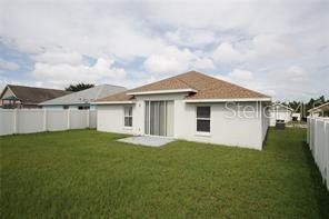 For Rent: $2,100 (3 beds, 2 baths, 1808 Square Feet)