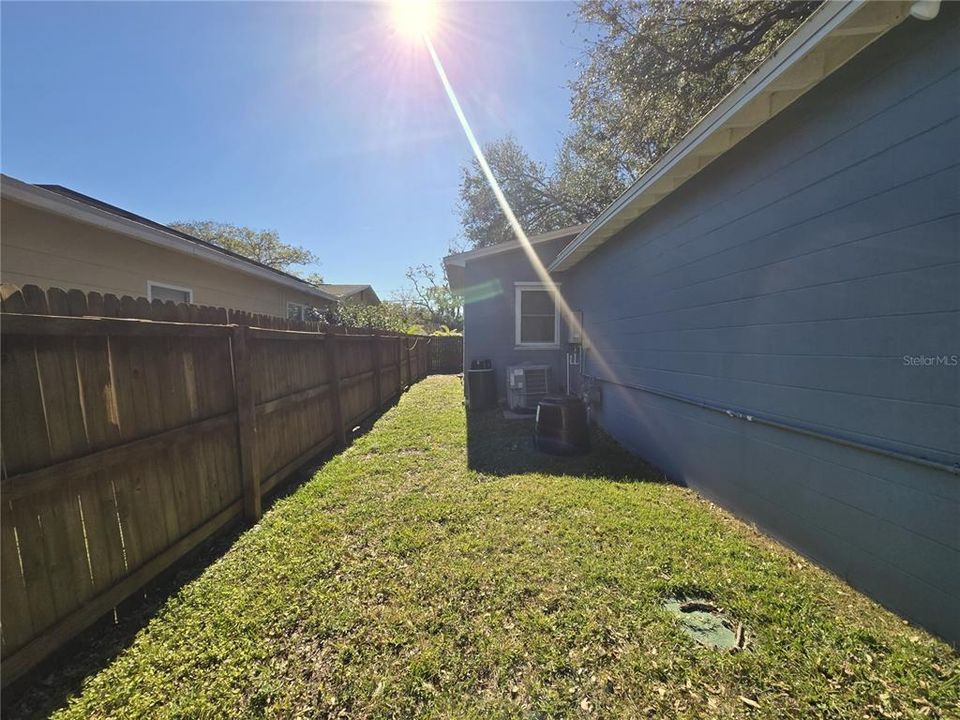 For Sale: $550,000 (3 beds, 2 baths, 1547 Square Feet)