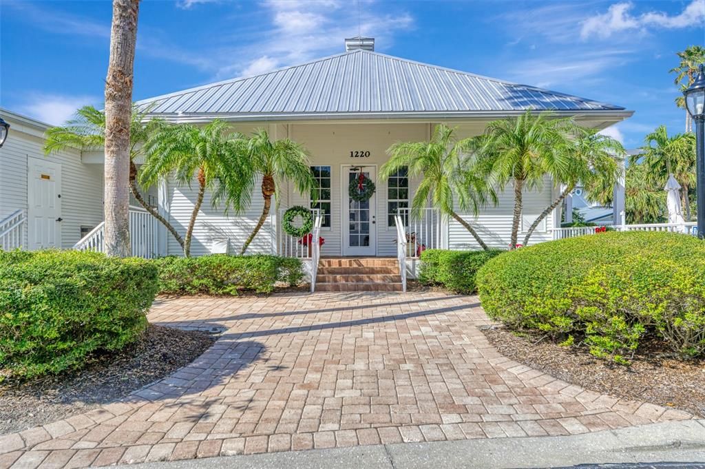 For Sale: $1,300,000 (2 beds, 2 baths, 1915 Square Feet)