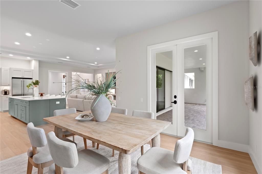 Active With Contract: $1,139,000 (4 beds, 3 baths, 2799 Square Feet)