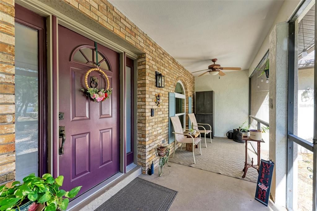 Screened front porch...