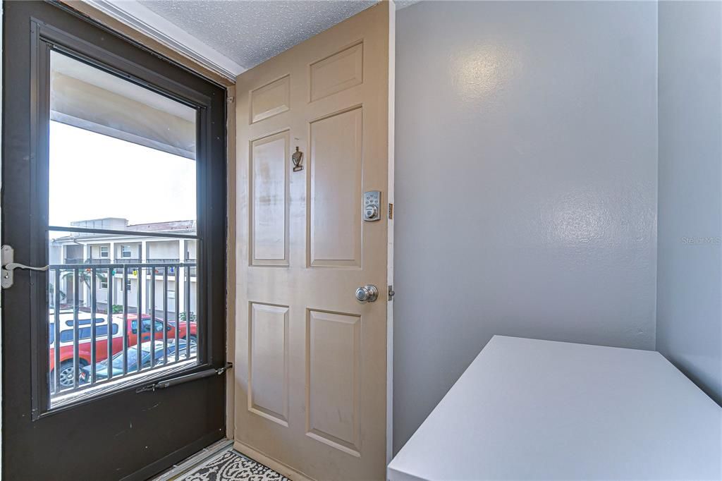 For Sale: $316,900 (2 beds, 2 baths, 1215 Square Feet)