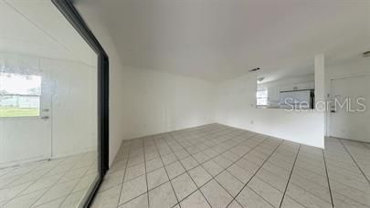 For Sale: $299,999 (2 beds, 2 baths, 1083 Square Feet)