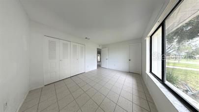 For Sale: $299,999 (2 beds, 2 baths, 1083 Square Feet)