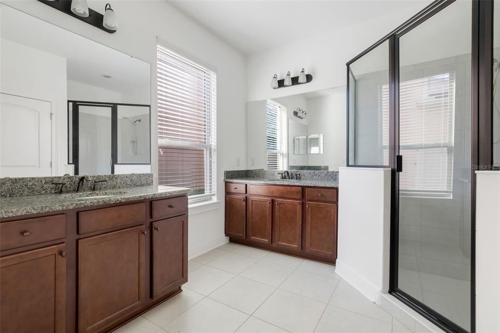 2nd Master Bathroom located upstairs