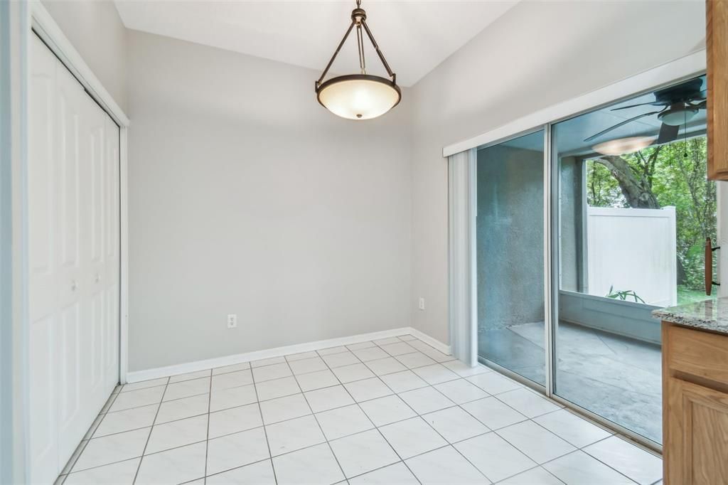 For Rent: $2,100 (2 beds, 2 baths, 1232 Square Feet)