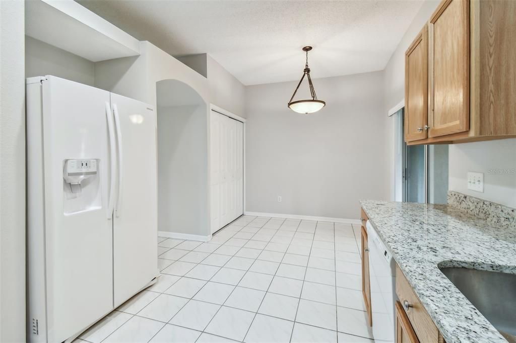 For Rent: $2,100 (2 beds, 2 baths, 1232 Square Feet)