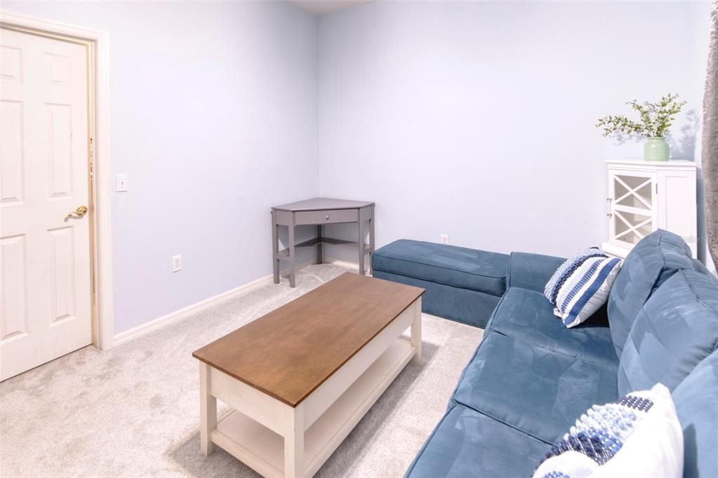 For Sale: $245,000 (2 beds, 2 baths, 1317 Square Feet)