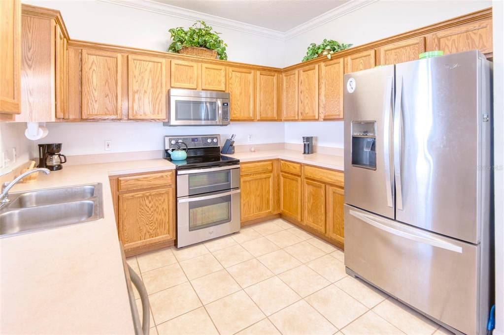 For Sale: $245,000 (2 beds, 2 baths, 1317 Square Feet)