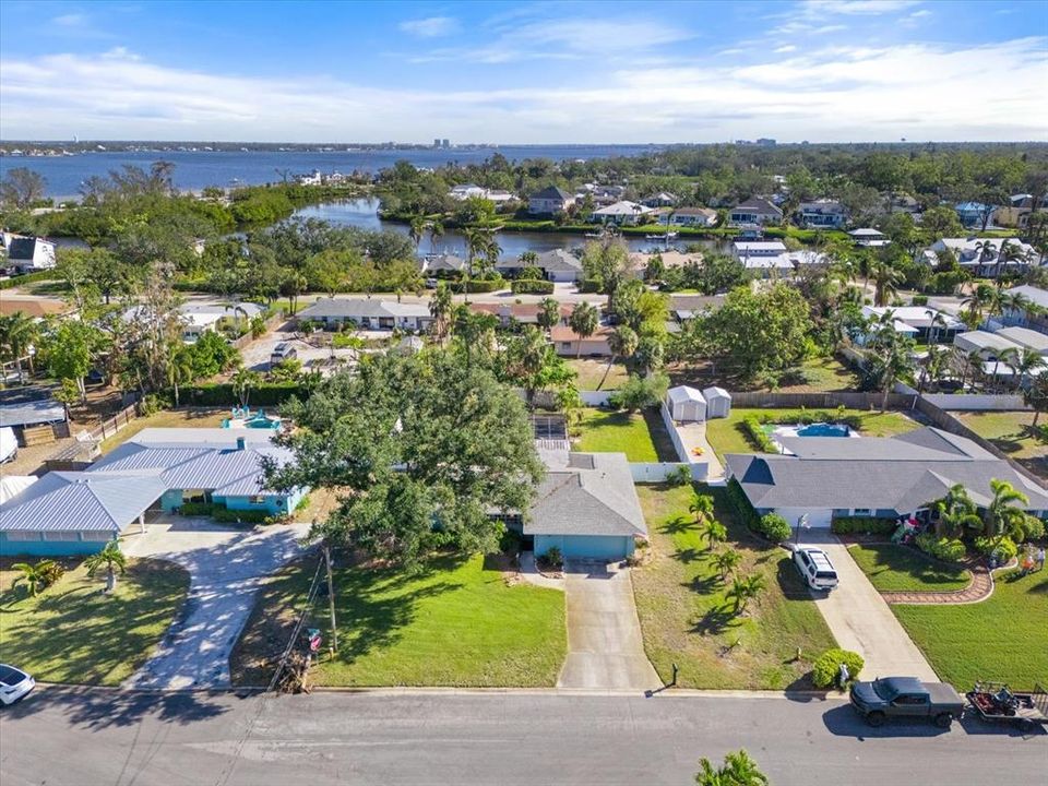 Active With Contract: $574,900 (3 beds, 2 baths, 1653 Square Feet)