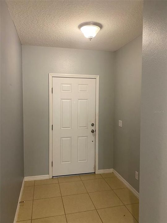 For Rent: $2,295 (3 beds, 2 baths, 1652 Square Feet)