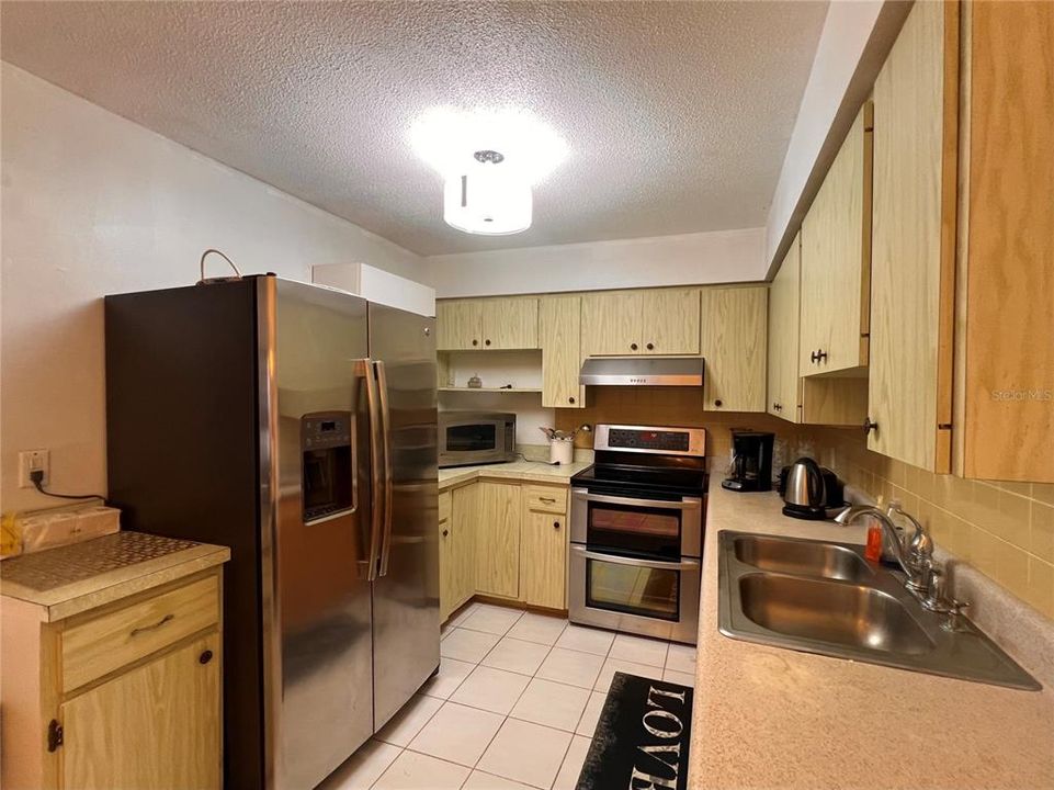 For Sale: $369,900 (4 beds, 2 baths, 2140 Square Feet)