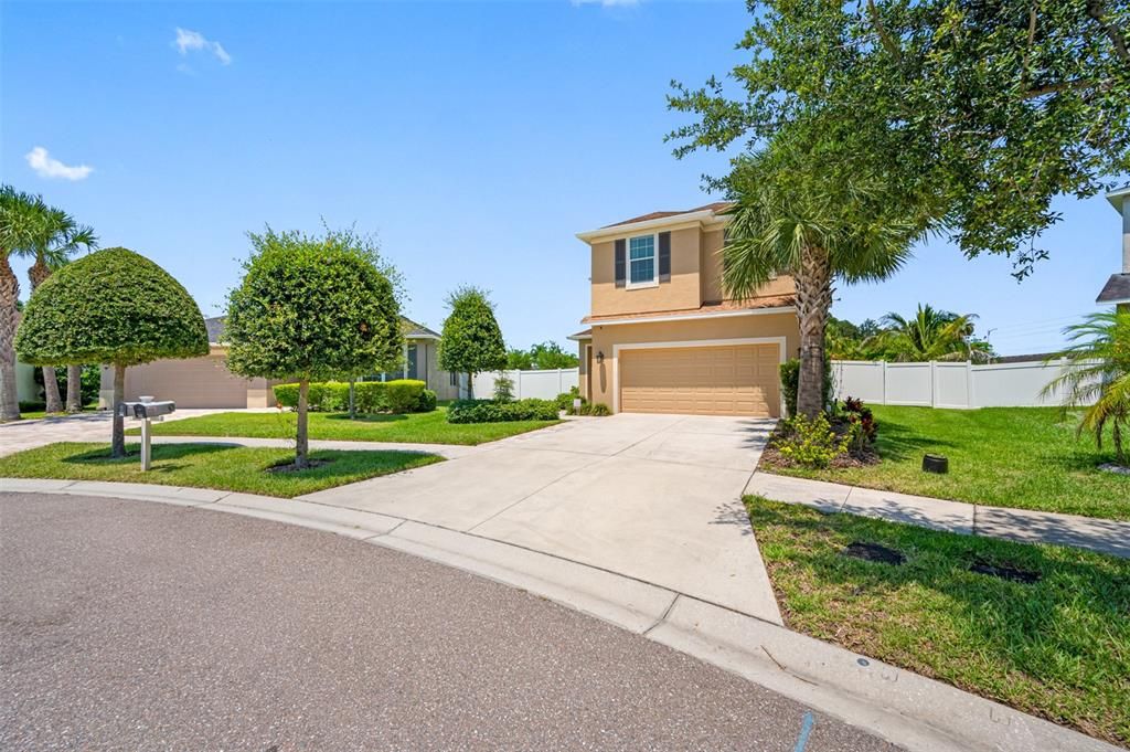 For Sale: $495,000 (4 beds, 2 baths, 2509 Square Feet)